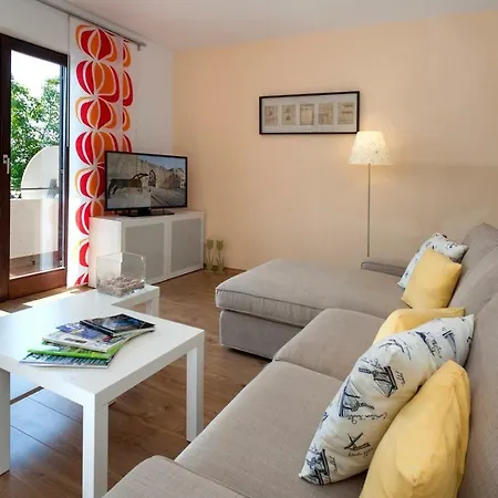 With Private Pool And Large Garden * Nova Vas (Porec)