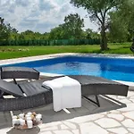Apartament With Private Pool And Large Garden *