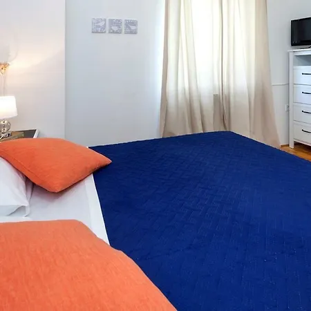 With Private Pool And Large Garden * Nova Vas (Porec)