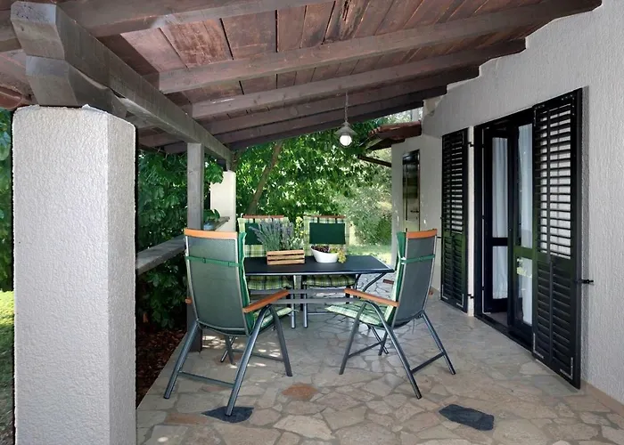 With Private Pool And Large Garden * Nova Vas (Porec)
